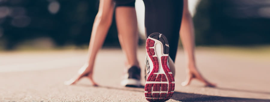Runner preparing to run.